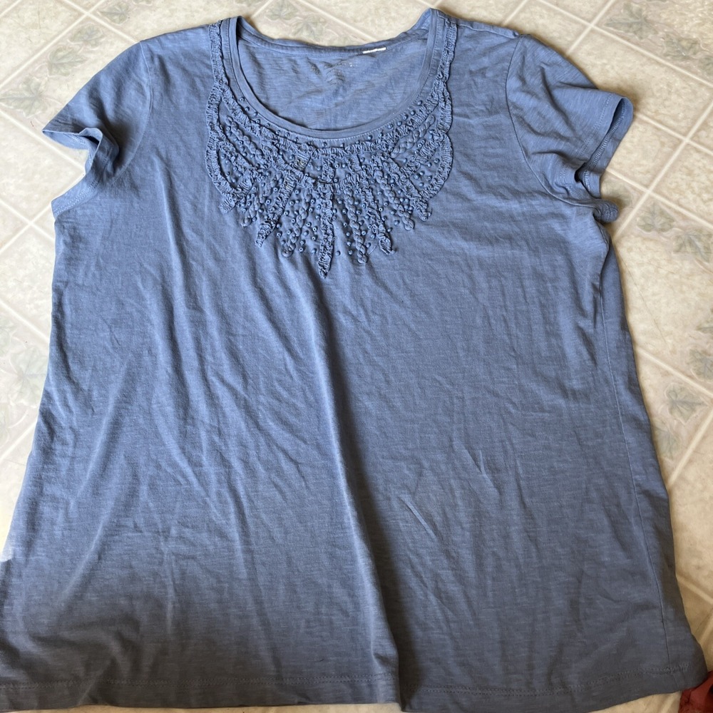 Chico's blue‎ Ruffle front sz 2 Large Round Neck Short Slv Tee Coastal Loose